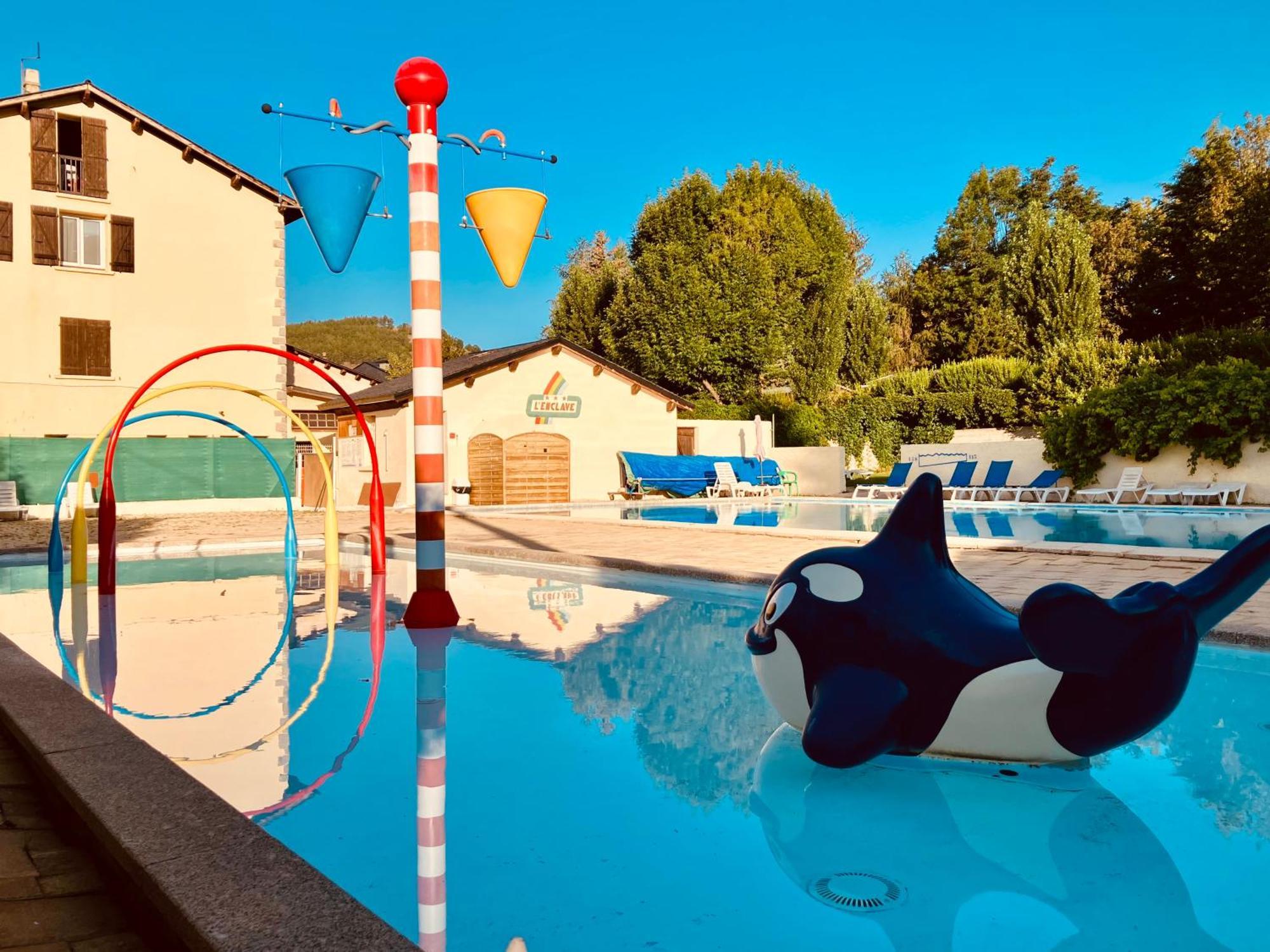 Camping L'Enclave Mobil-Home Estavar Luaran gambar