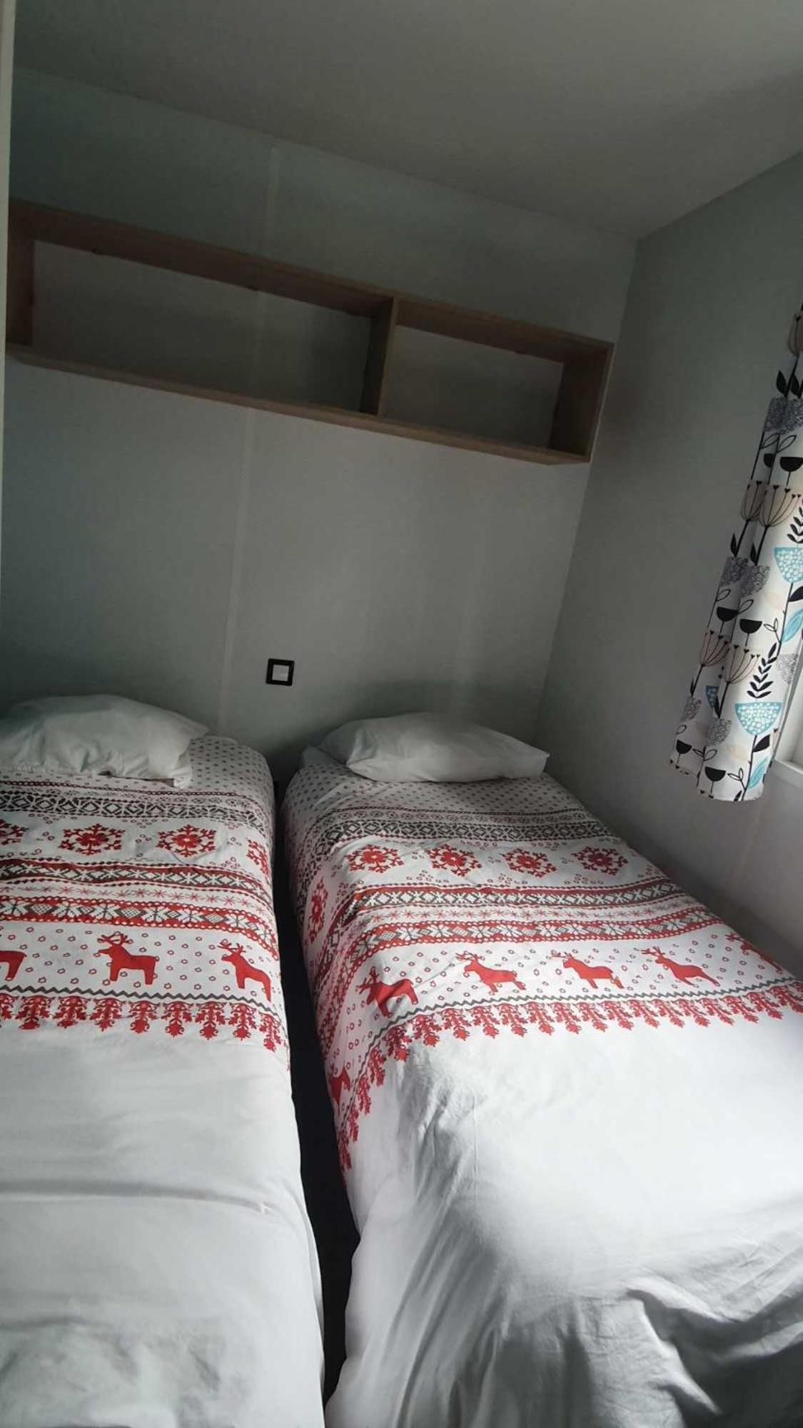Camping L'Enclave Mobil-Home Estavar Luaran gambar