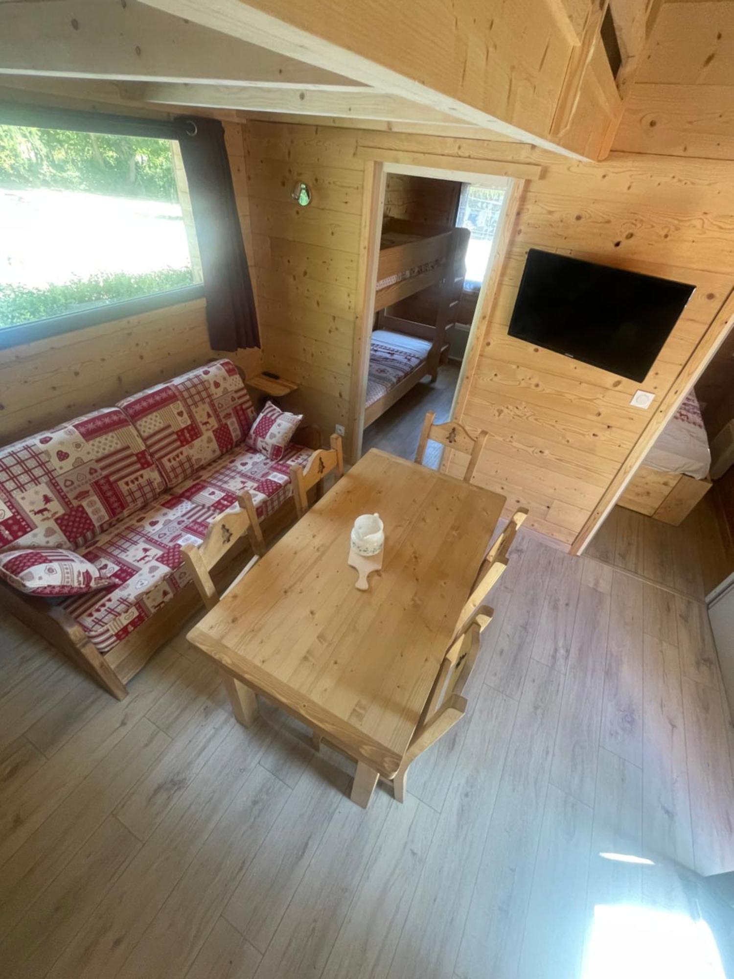 Camping L'Enclave Mobil-Home Estavar Luaran gambar