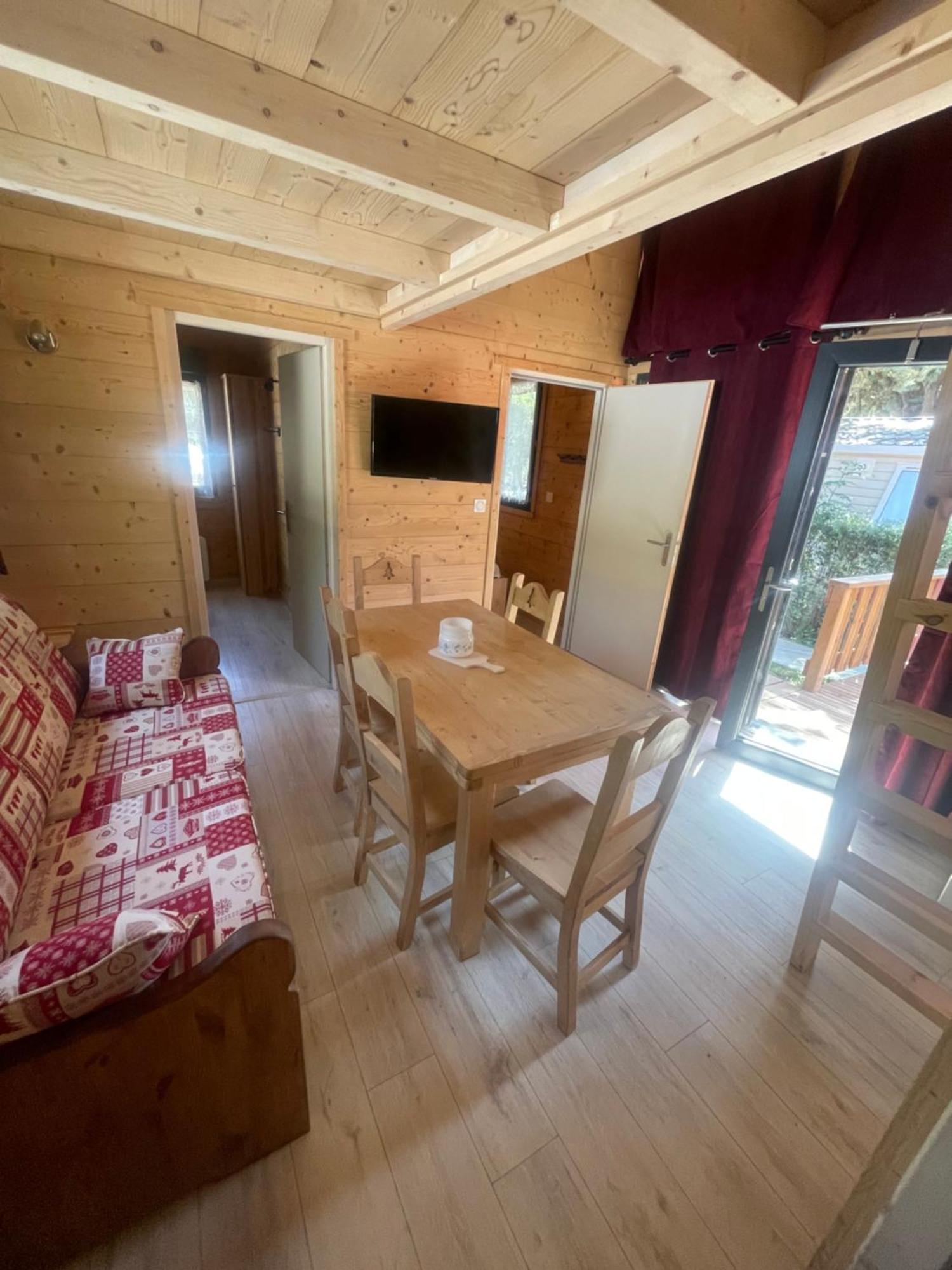 Camping L'Enclave Mobil-Home Estavar Luaran gambar